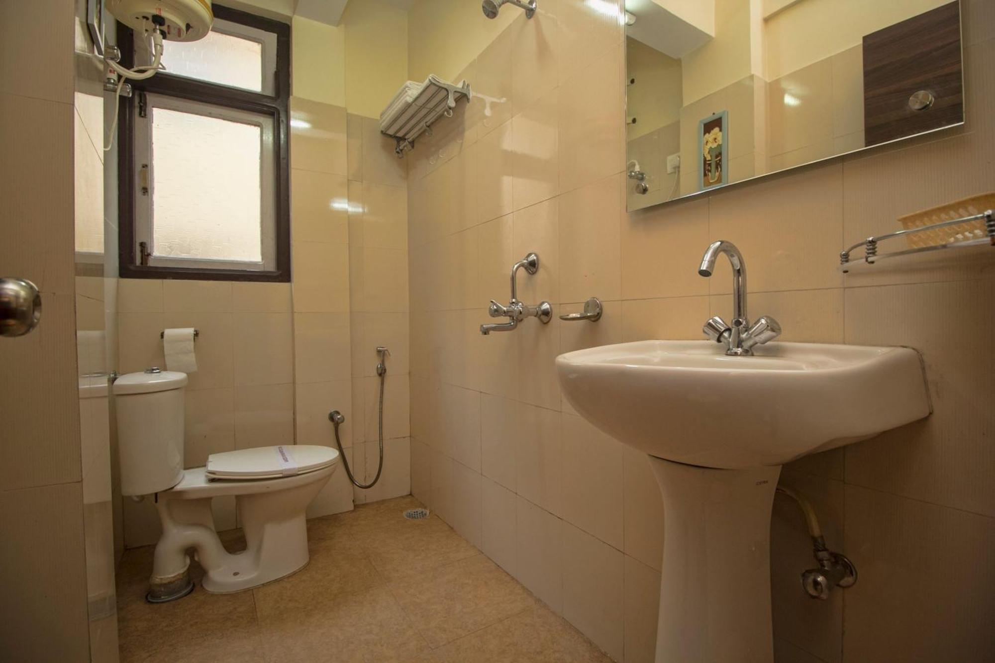 Super Hotel O Kshounish Residency Malda Luaran gambar